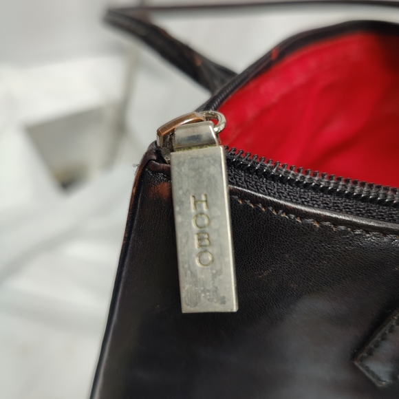 Vintage HOBO INT. Lola Tote Bag Black polished leather / brown wear highlights - Picture 10 of 10